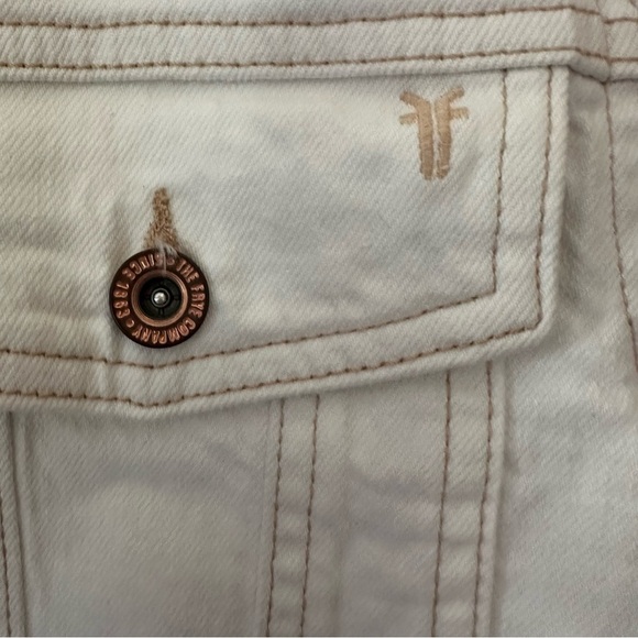 NWT Frye Women's Cropped Raw-Hem Denim Jacket - Picture 5 of 10